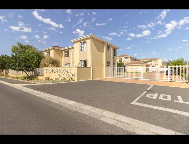2 BEDROOM APARTMENT FOR SALE IN BURGUNDY ESTATE